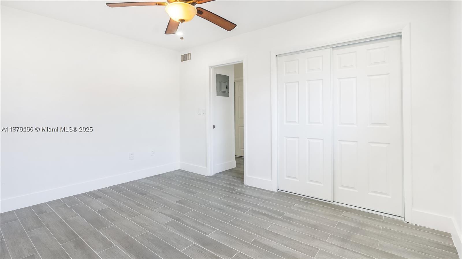 CLIFTON MANOR - Residential Lease