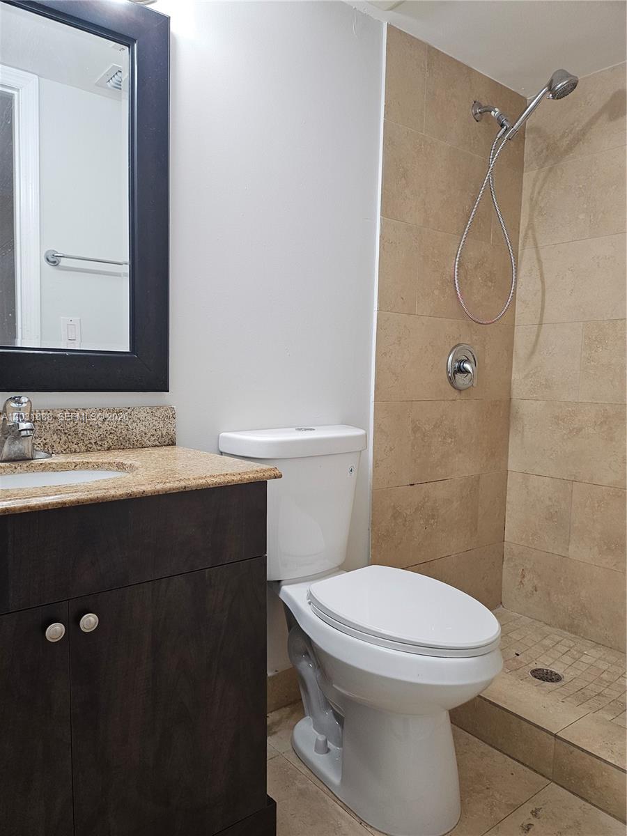 VILLAGIO AT PALMETTO BAY - Residential Lease