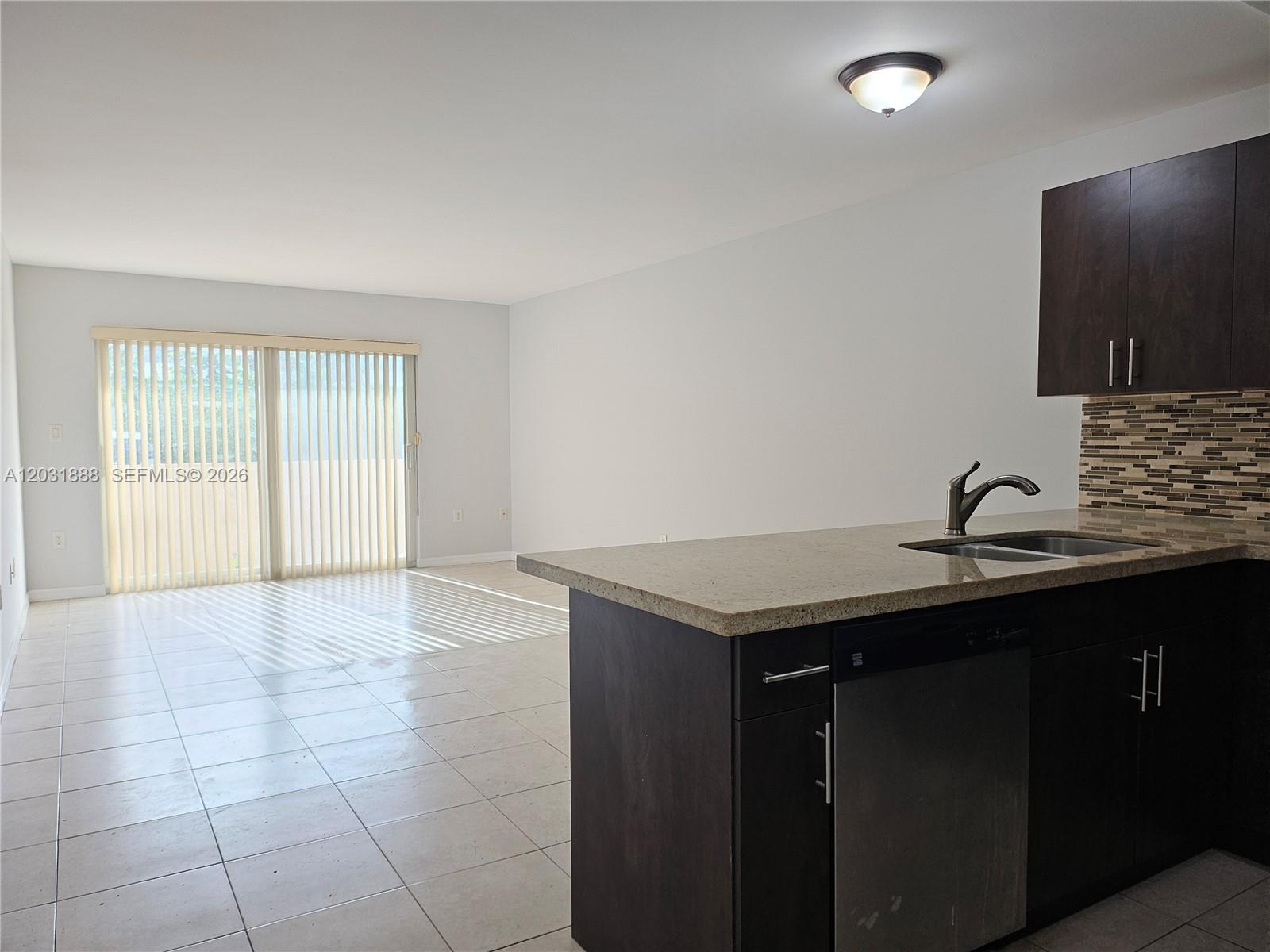VILLAGIO AT PALMETTO BAY - Residential Lease
