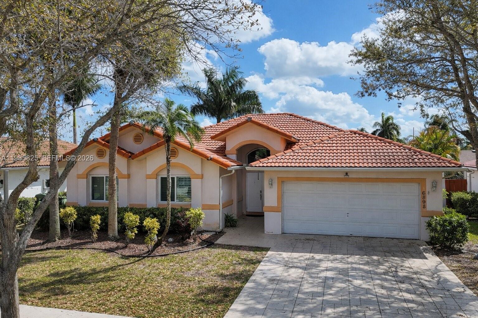 BONAVILLAS - Residential