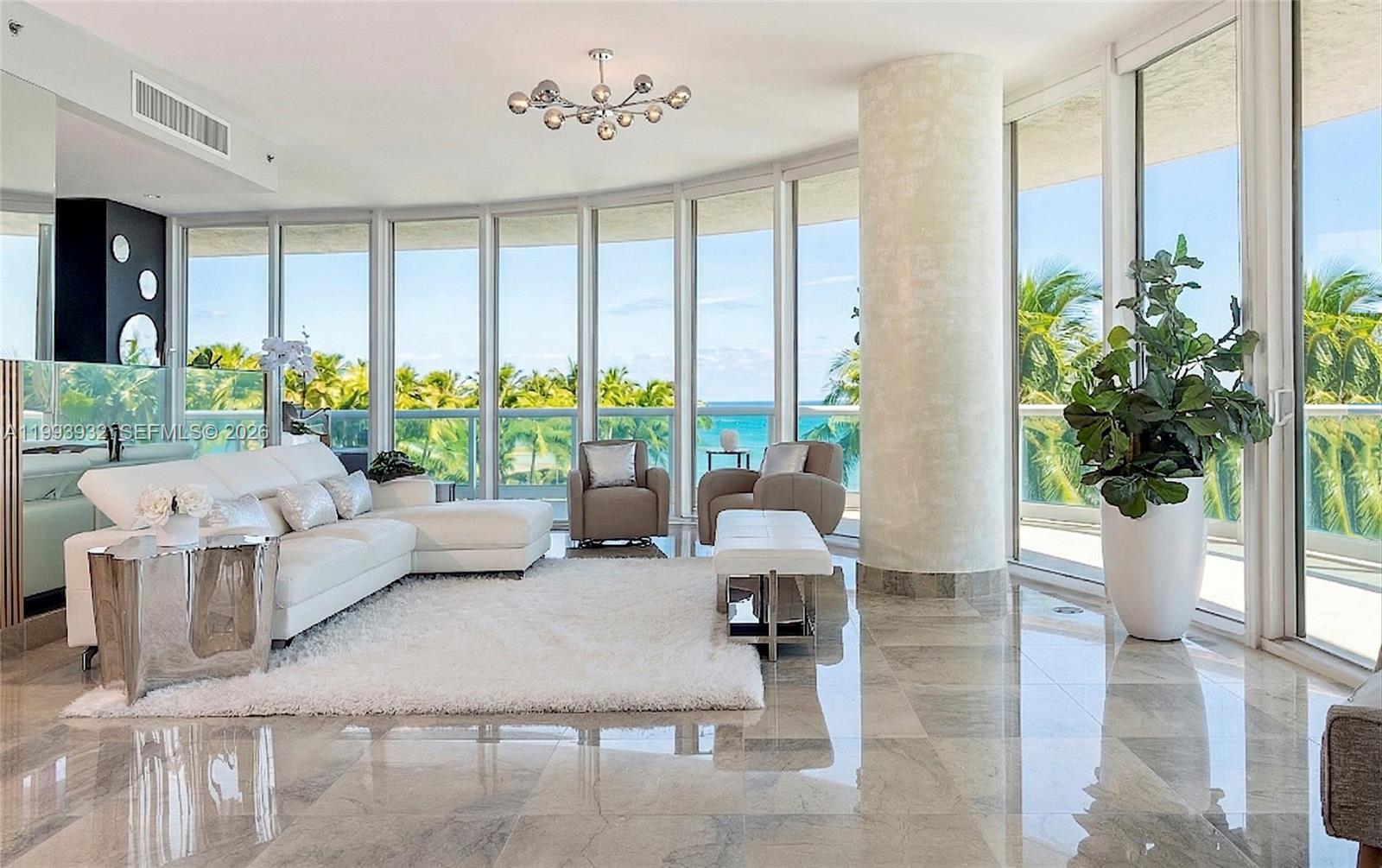 CONTINUUM ON SOUTH BEACH - Residential
