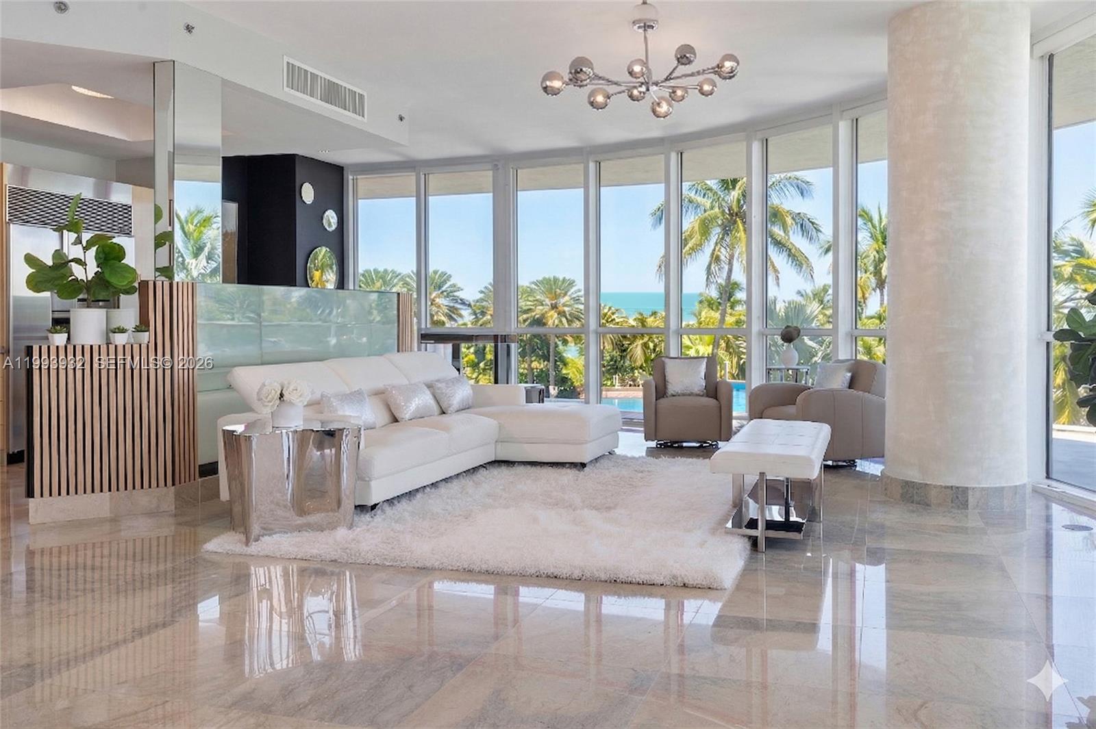 CONTINUUM ON SOUTH BEACH - Residential