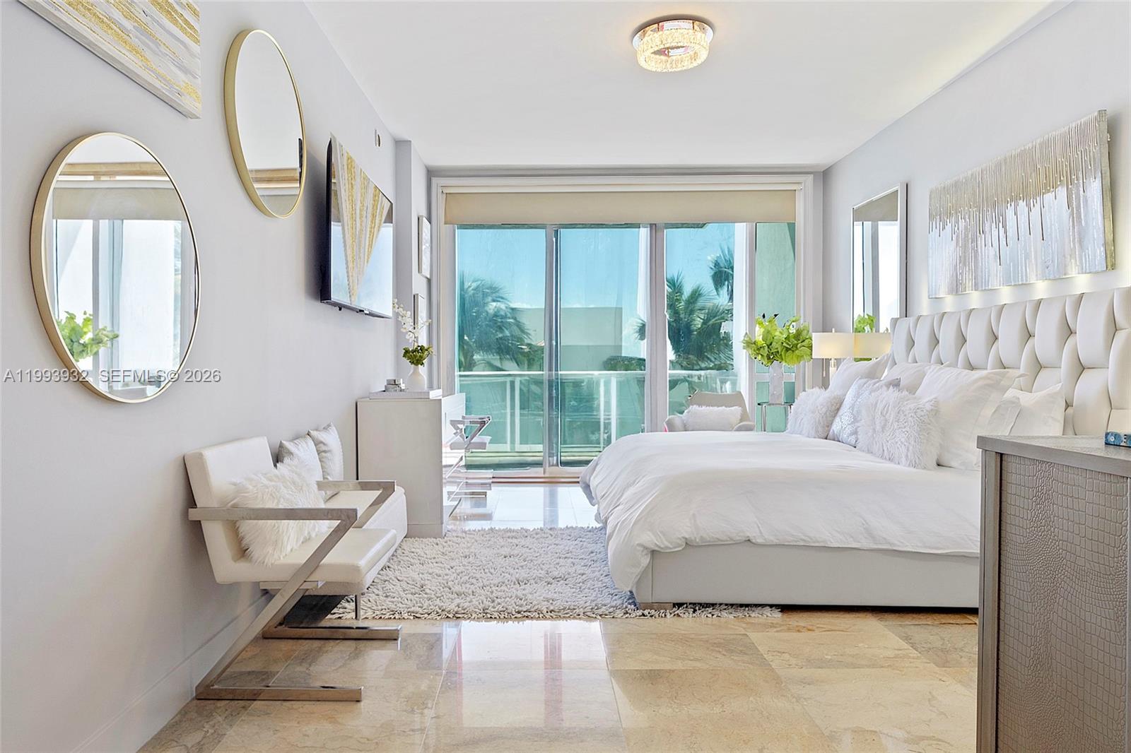 CONTINUUM ON SOUTH BEACH - Residential