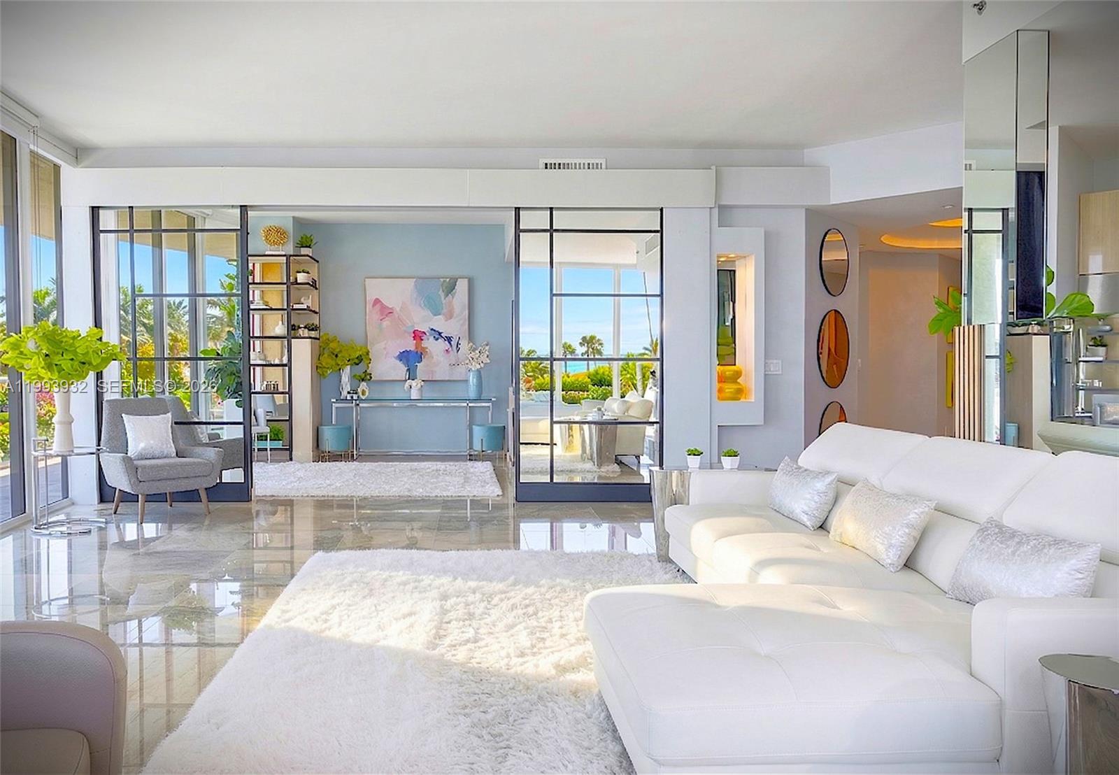 CONTINUUM ON SOUTH BEACH - Residential