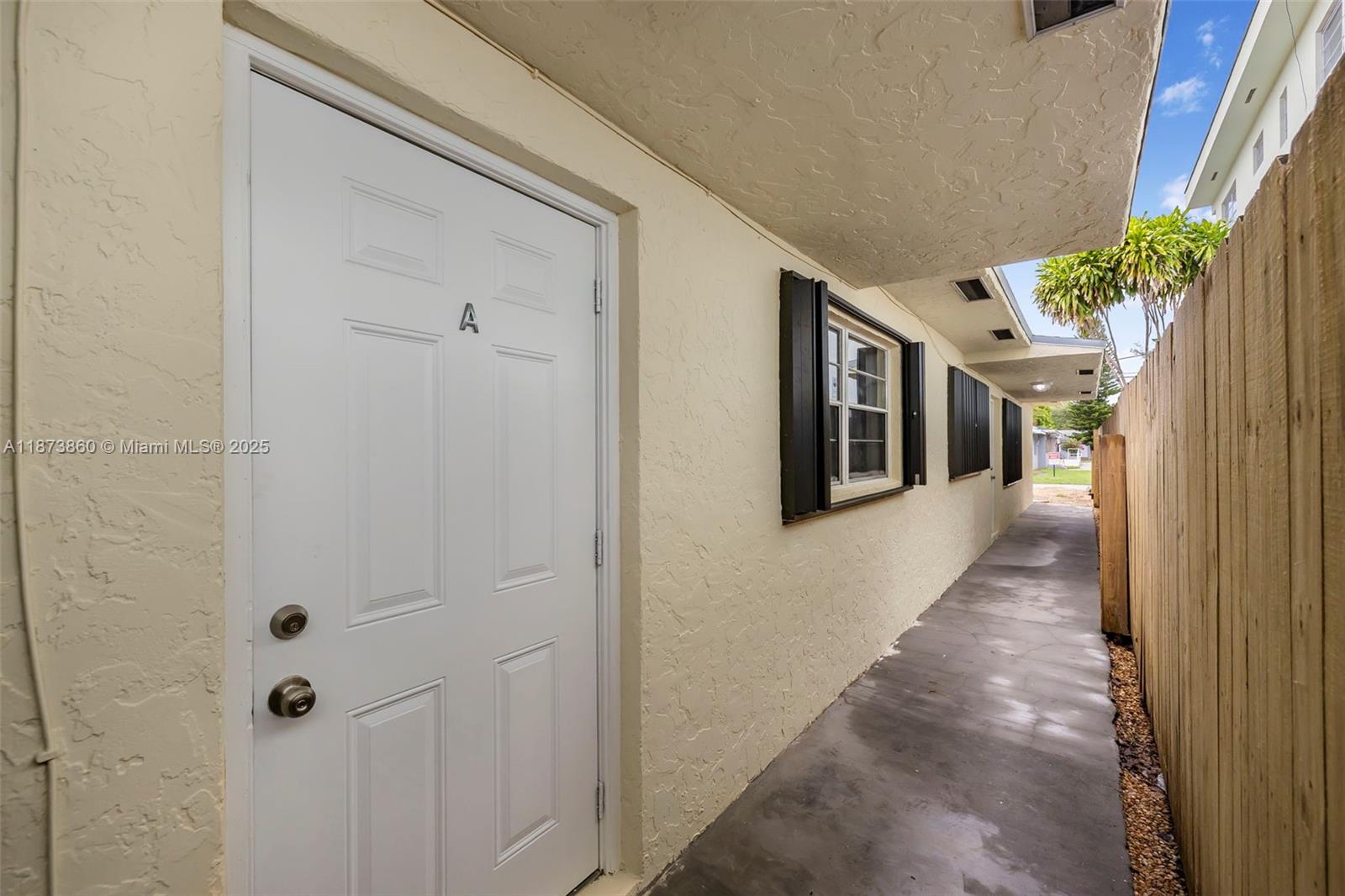 HOLLYWOOD SOUTH SIDE ADD - Residential Income