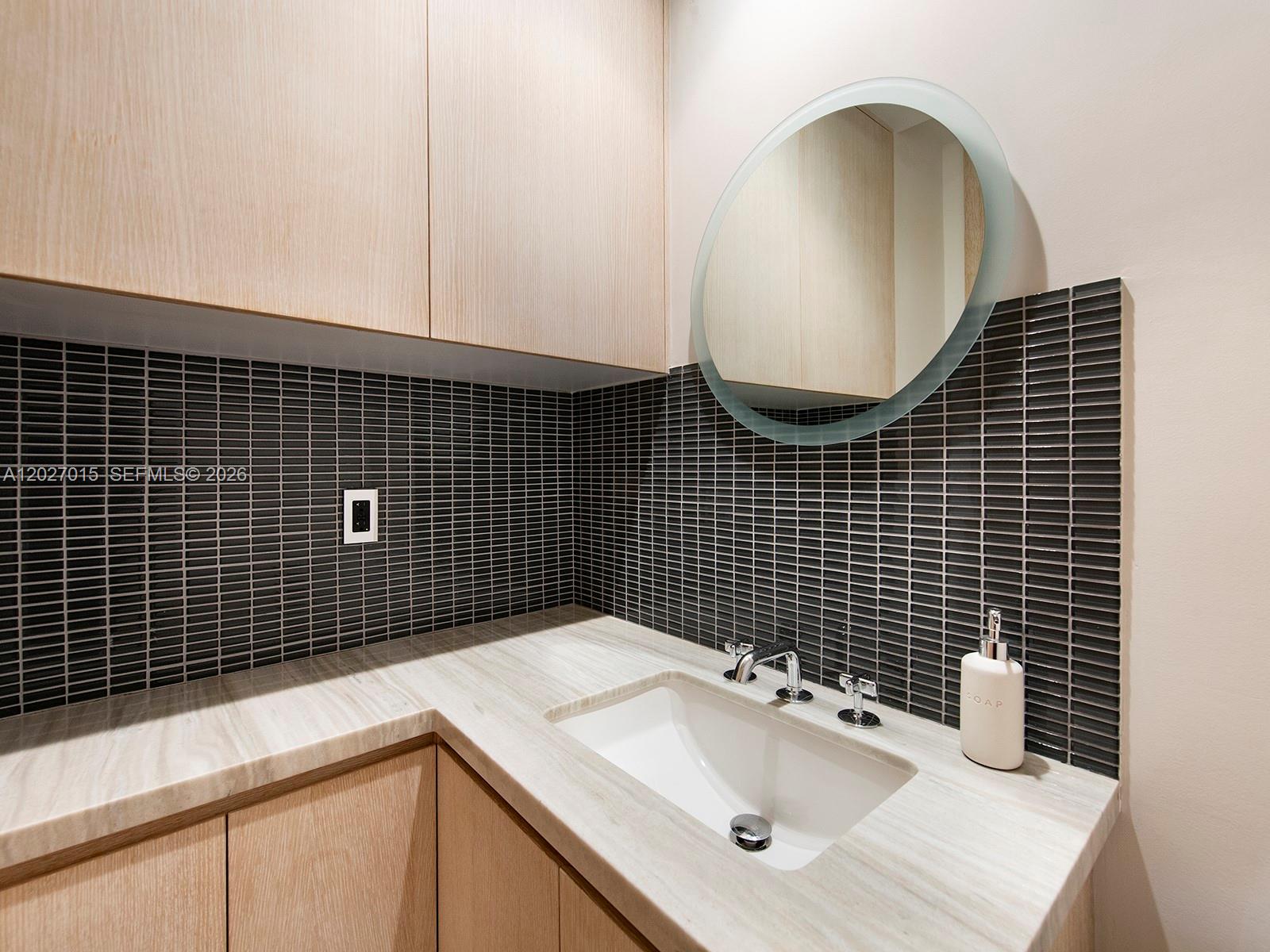 CONTINUUM ON SOUTH BEACH - Residential Lease