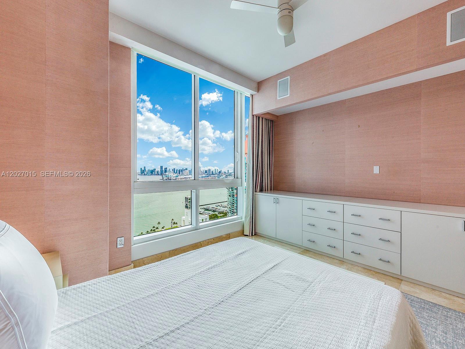 CONTINUUM ON SOUTH BEACH - Residential Lease