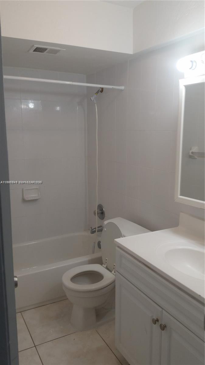 SUTTON HOUSE CONDO - Residential