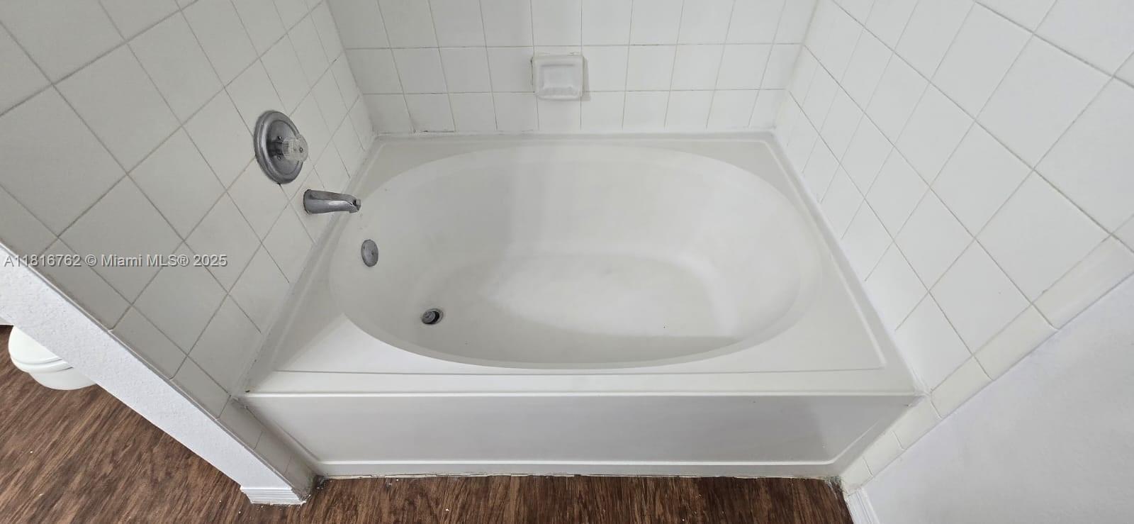 MARQUESA CONDO - Residential Lease