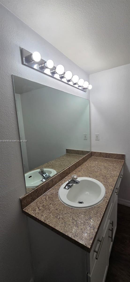 MARQUESA CONDO - Residential Lease