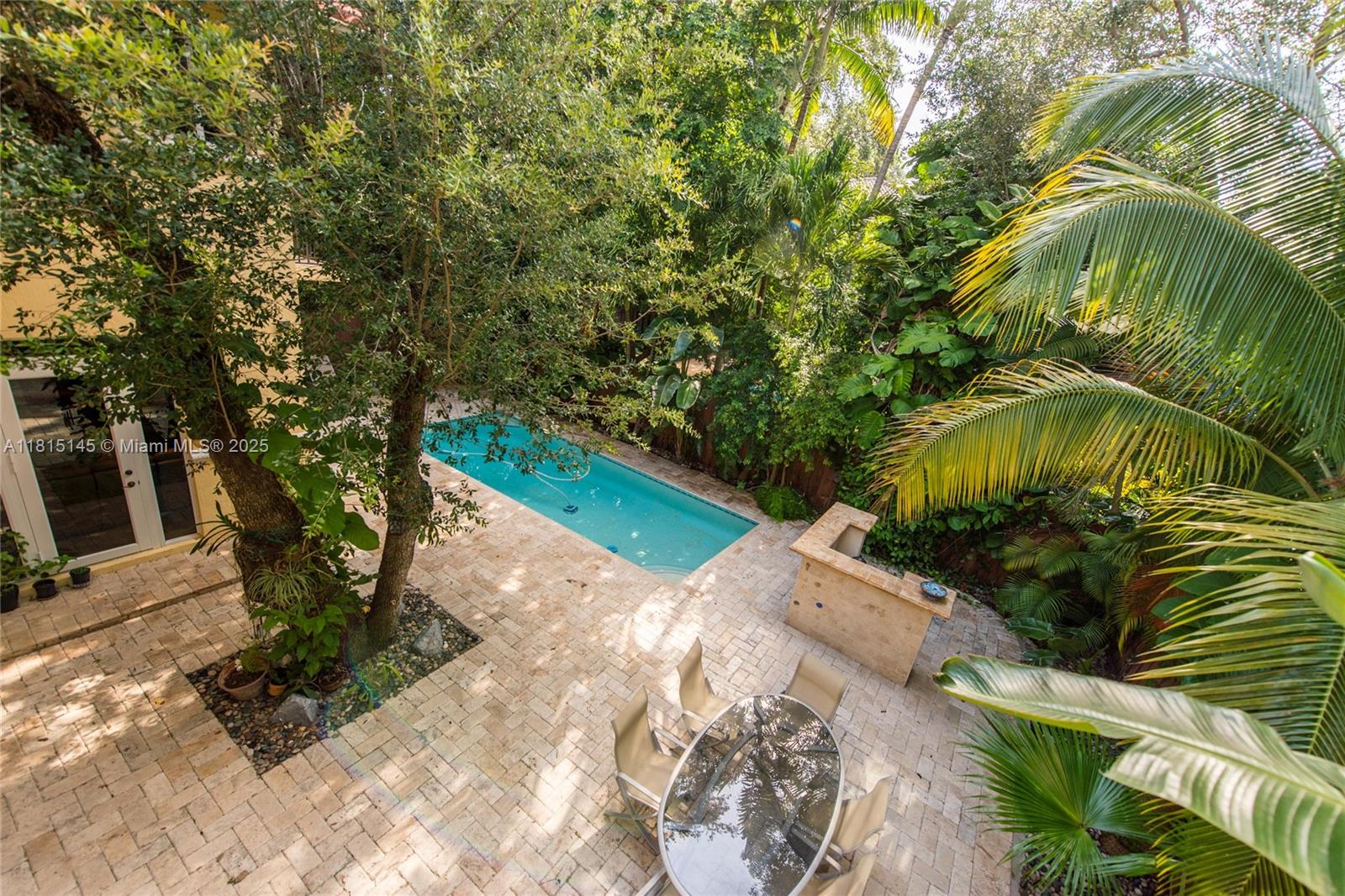 SUNSHINE VISTAS - Residential Lease