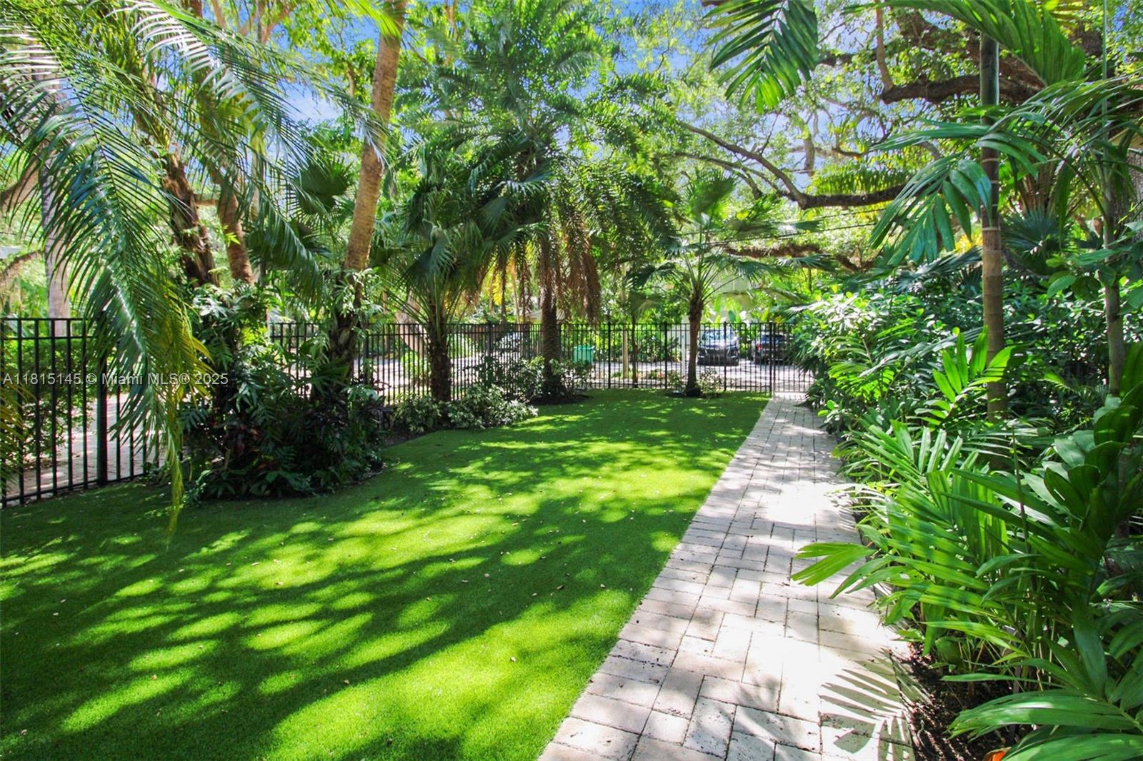 SUNSHINE VISTAS - Residential Lease