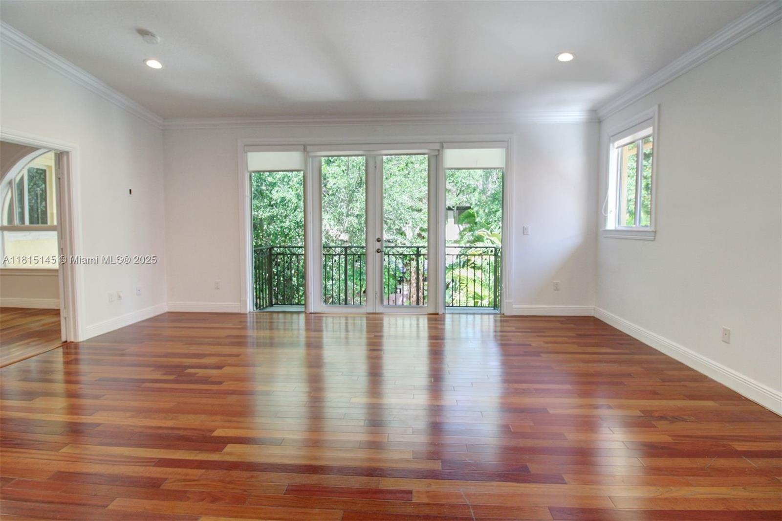 SUNSHINE VISTAS - Residential Lease