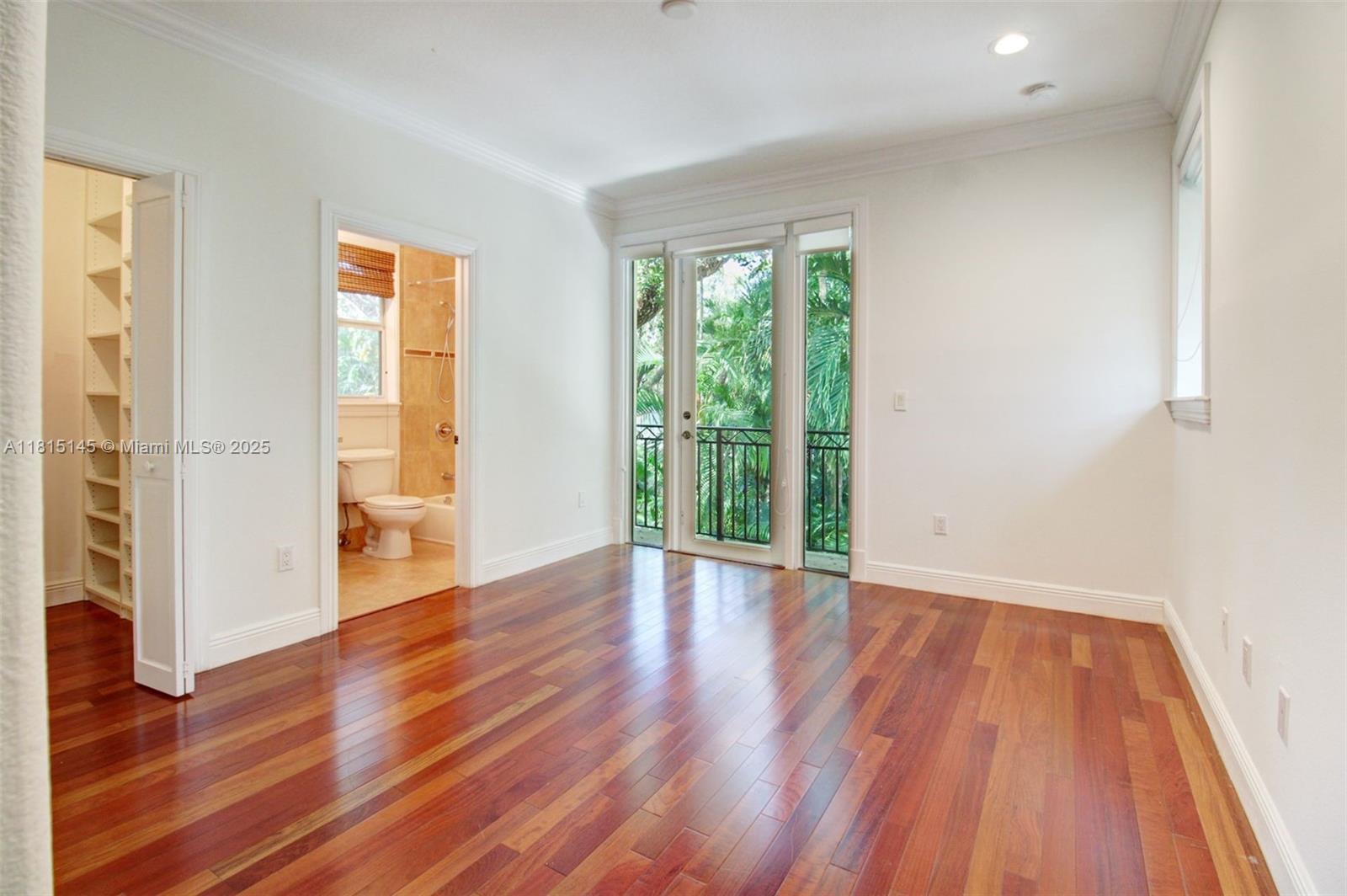 SUNSHINE VISTAS - Residential Lease