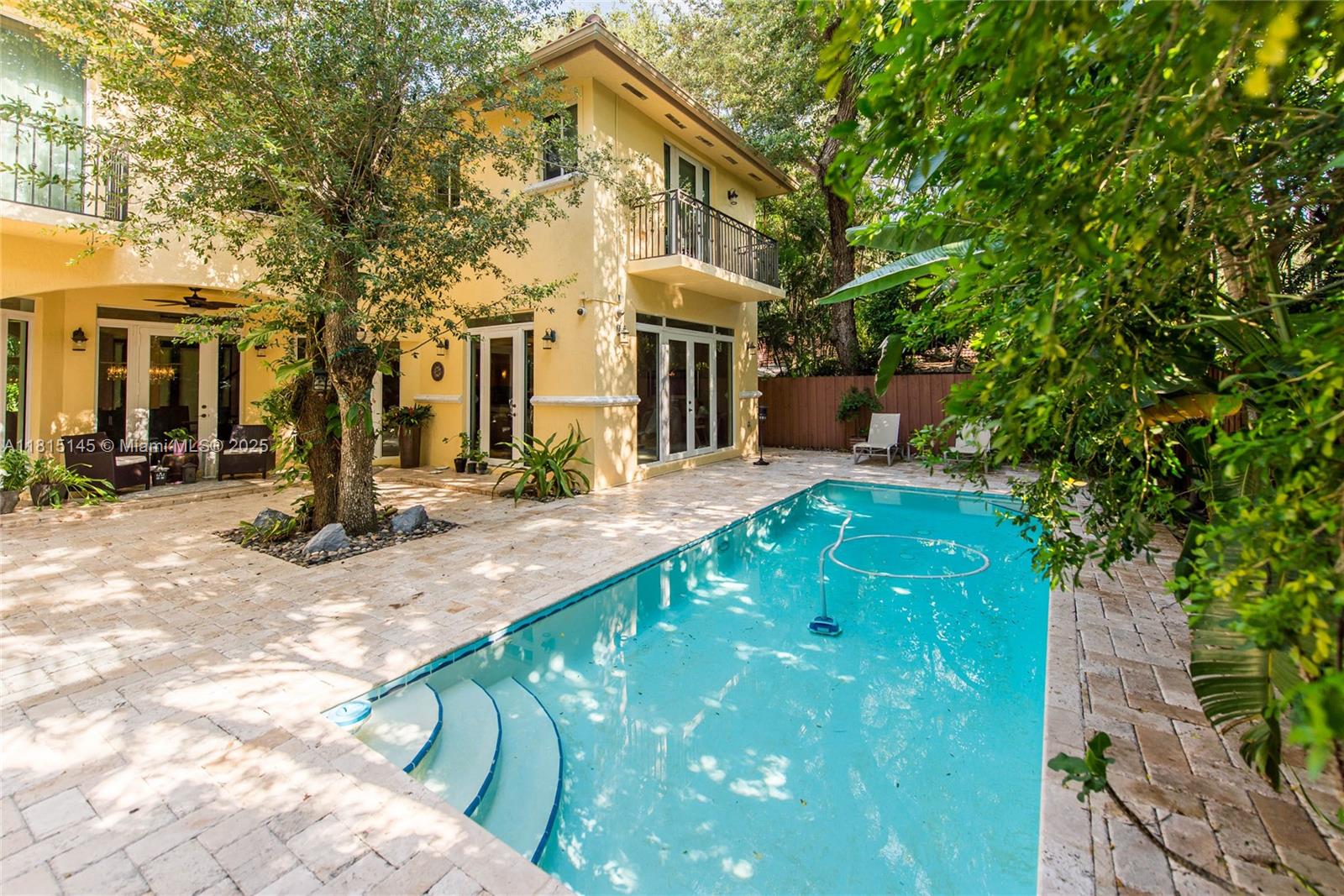 SUNSHINE VISTAS - Residential Lease