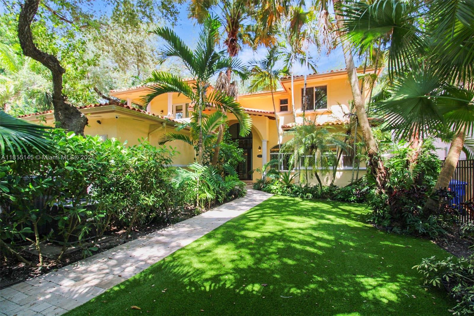 SUNSHINE VISTAS - Residential Lease