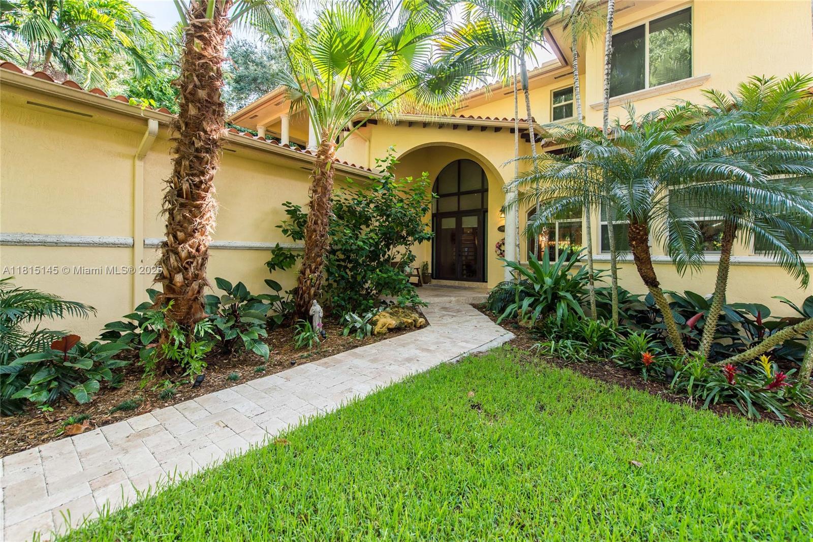 SUNSHINE VISTAS - Residential Lease