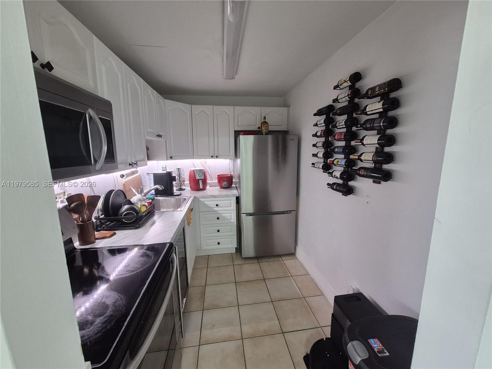 SUMMIT CHASE CONDO - Residential