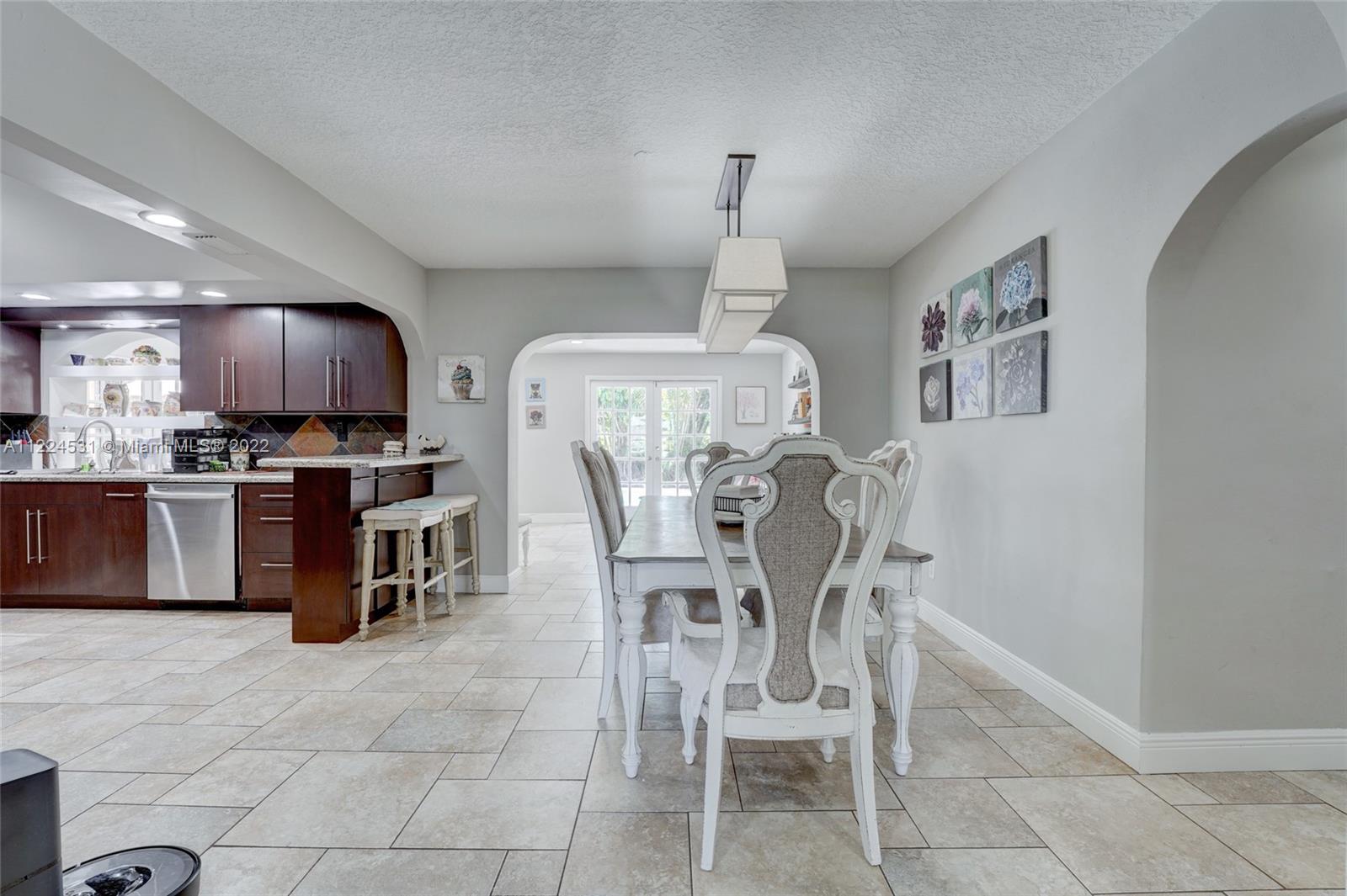 PASADENA LAKES - Residential