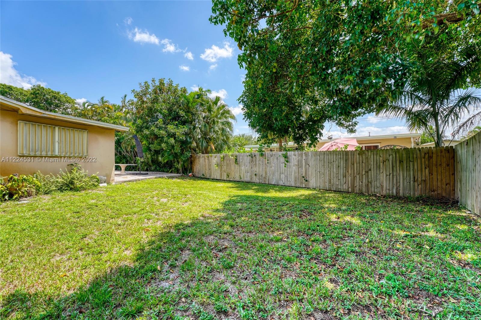 PASADENA LAKES - Residential