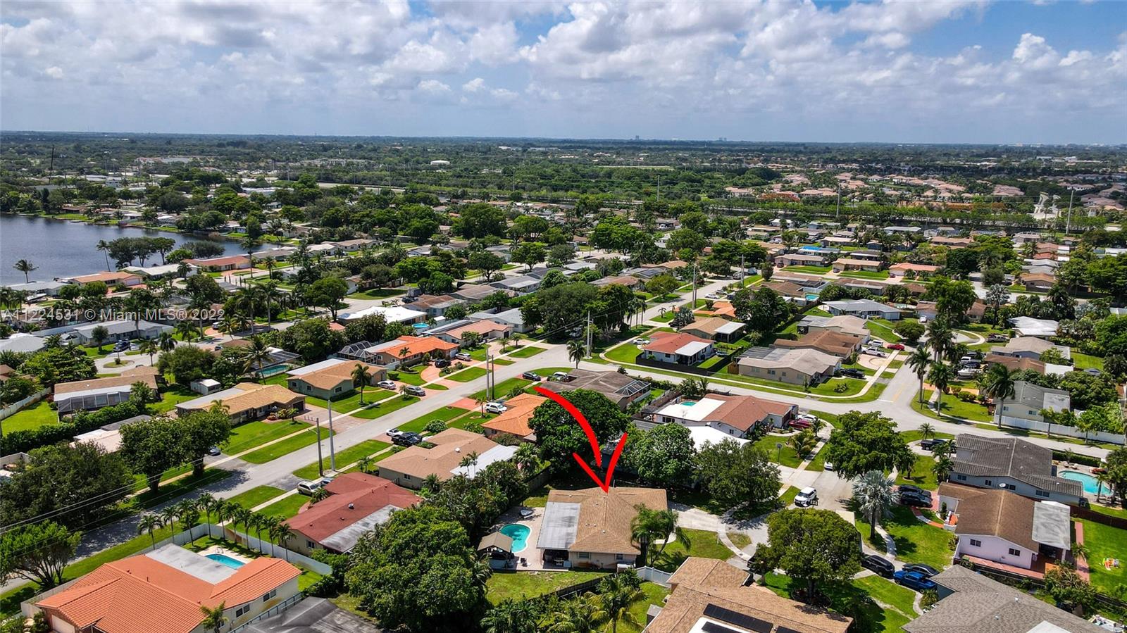 PASADENA LAKES - Residential