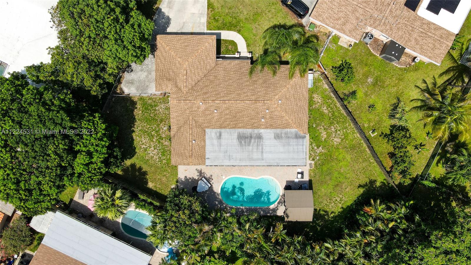 PASADENA LAKES - Residential