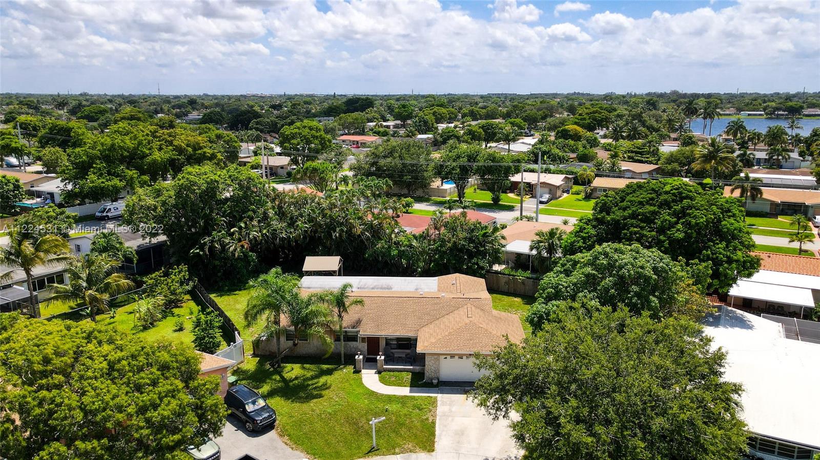 PASADENA LAKES - Residential