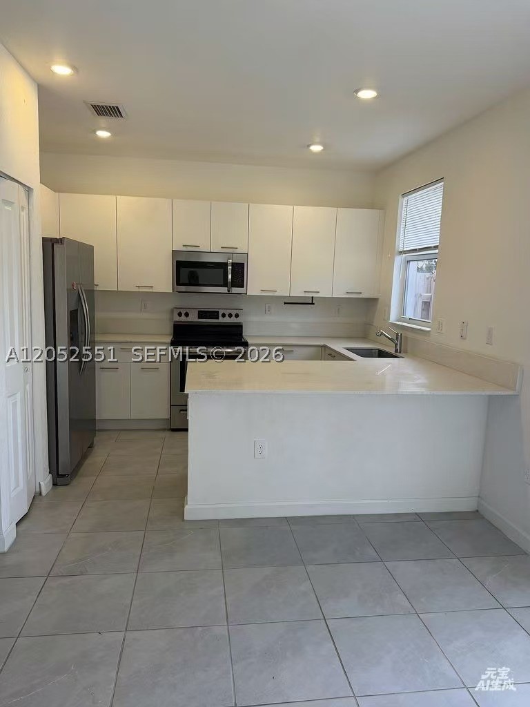 GOLF PARK SEC 1 - Residential Lease