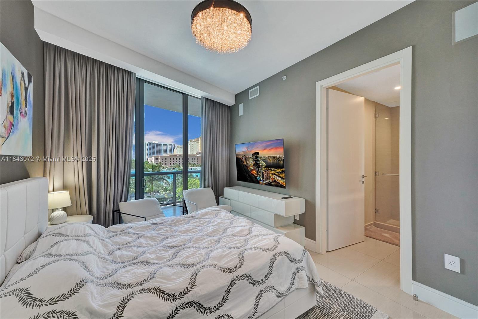 ECHO CONDO - Residential