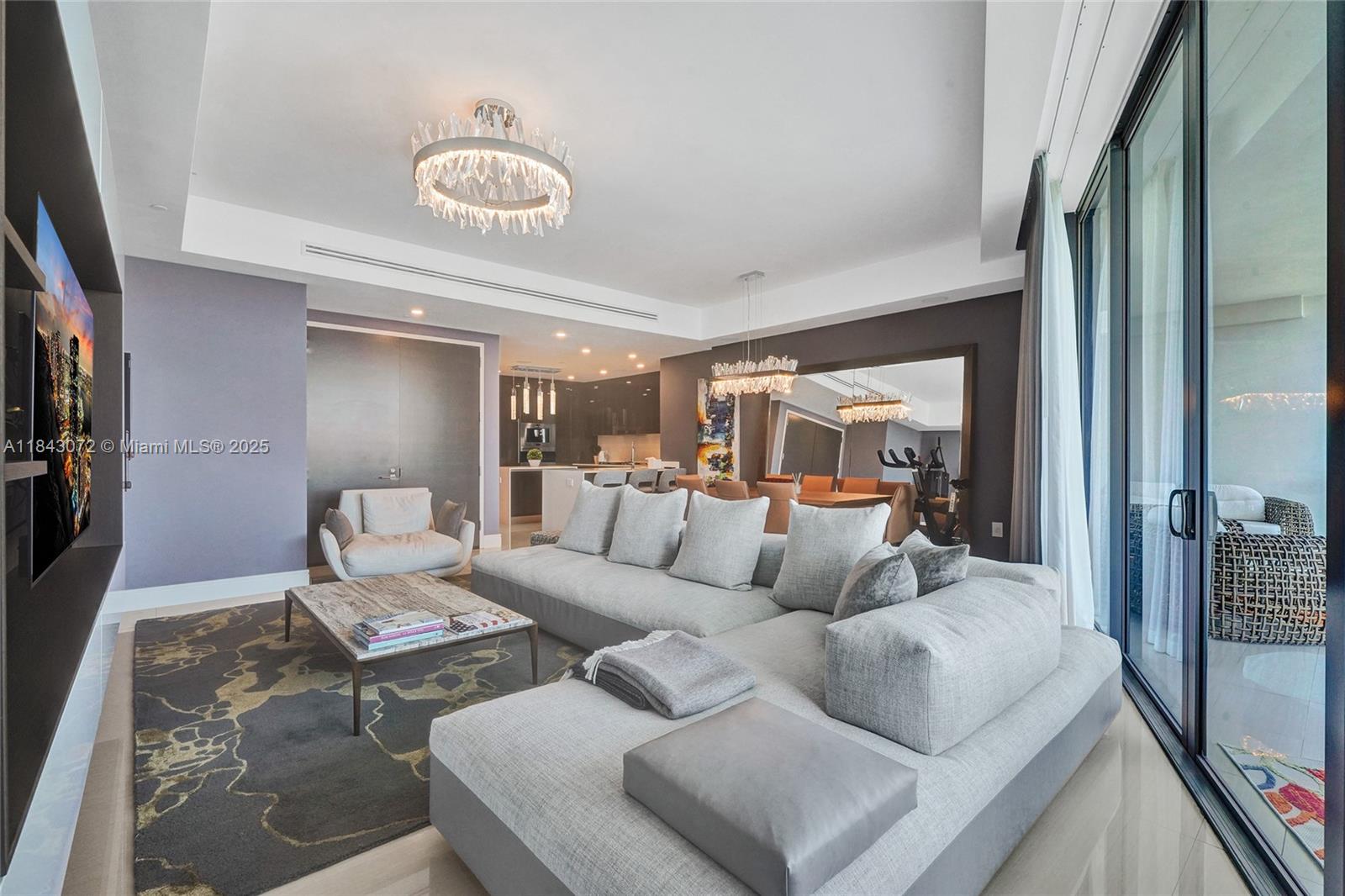 ECHO CONDO - Residential