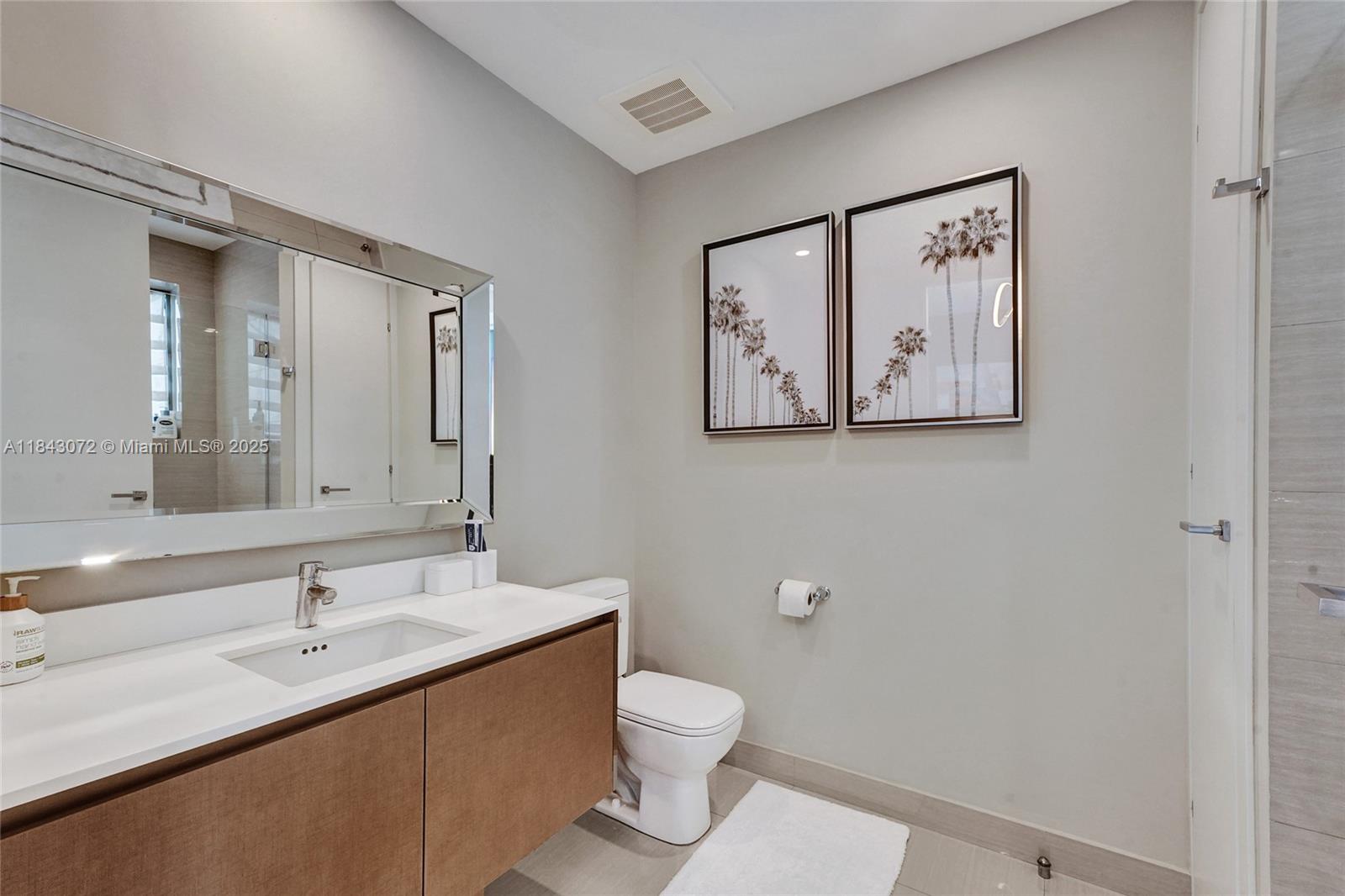 ECHO CONDO - Residential