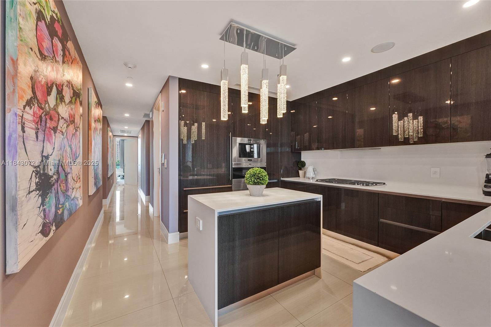 ECHO CONDO - Residential