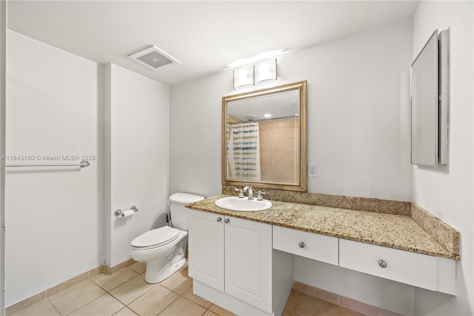 TURNBERRY ON THE GREEN CO - Residential