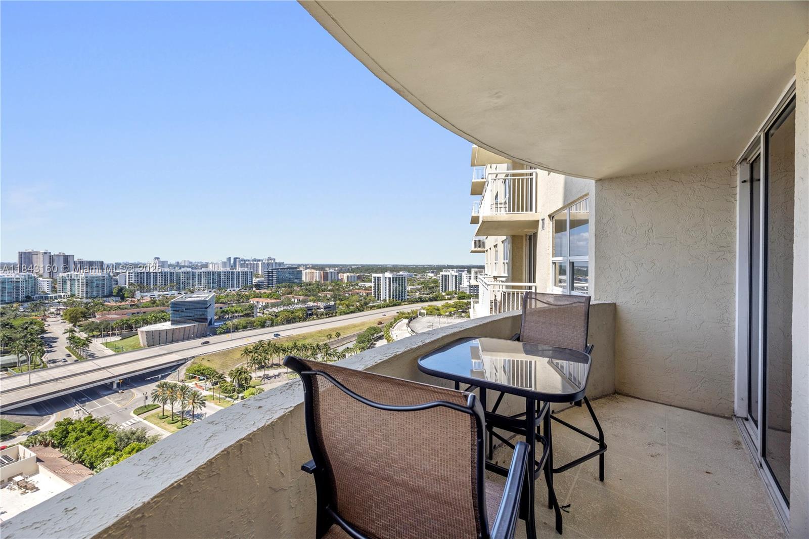 TURNBERRY ON THE GREEN CO - Residential