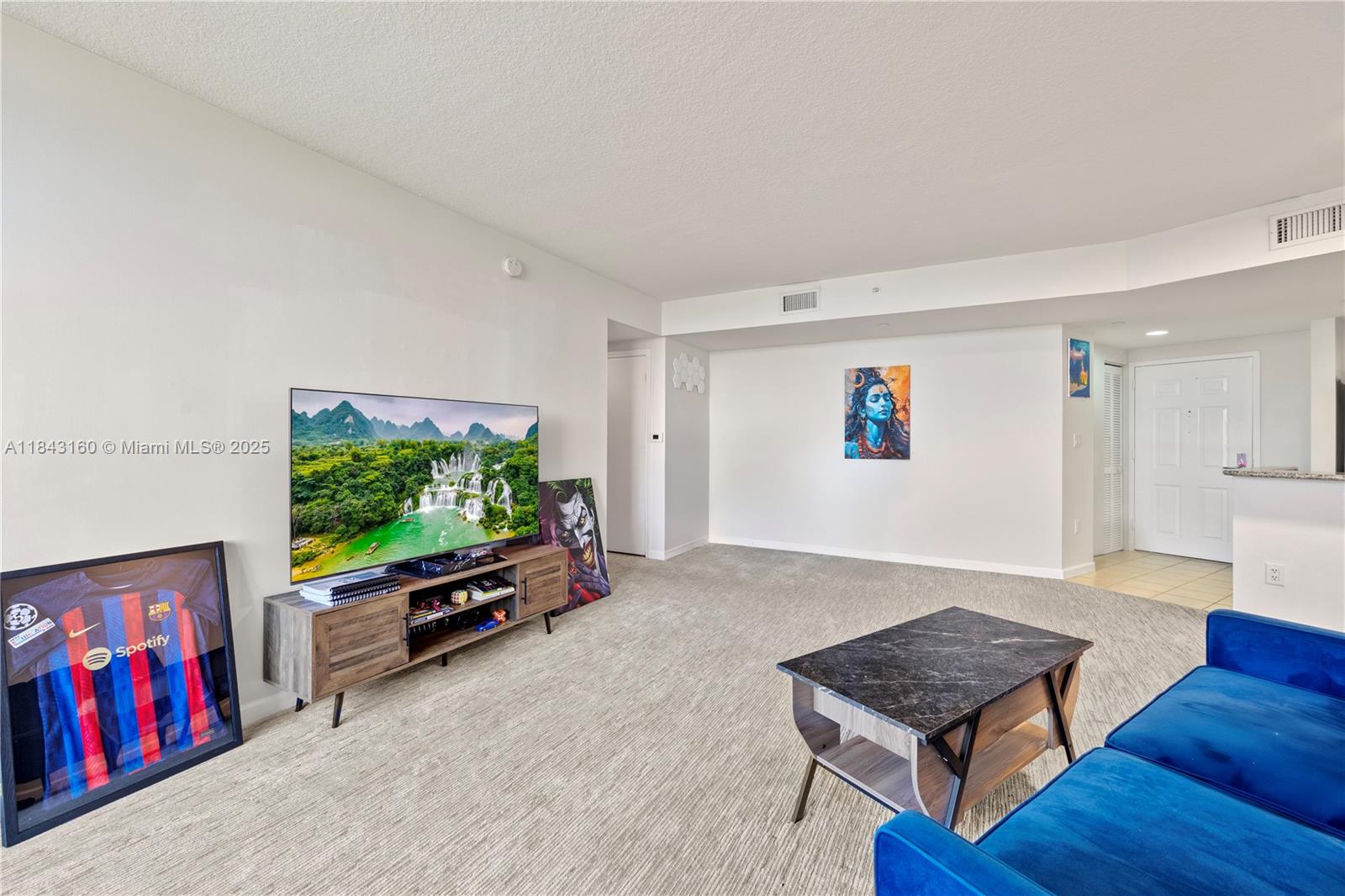 TURNBERRY ON THE GREEN CO - Residential