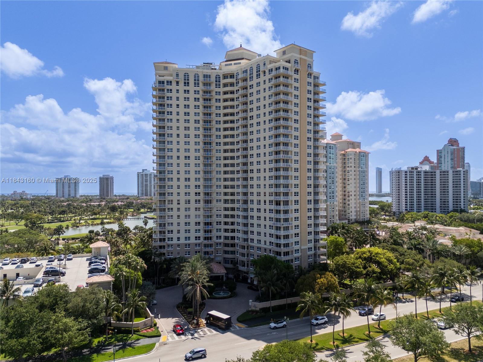 TURNBERRY ON THE GREEN CO - Residential