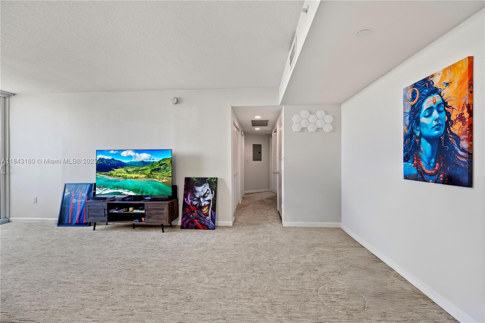 TURNBERRY ON THE GREEN CO - Residential