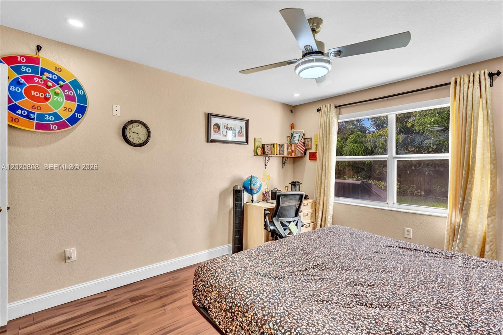 SAPPHIRE POINTE - DIAMOND - Residential Lease