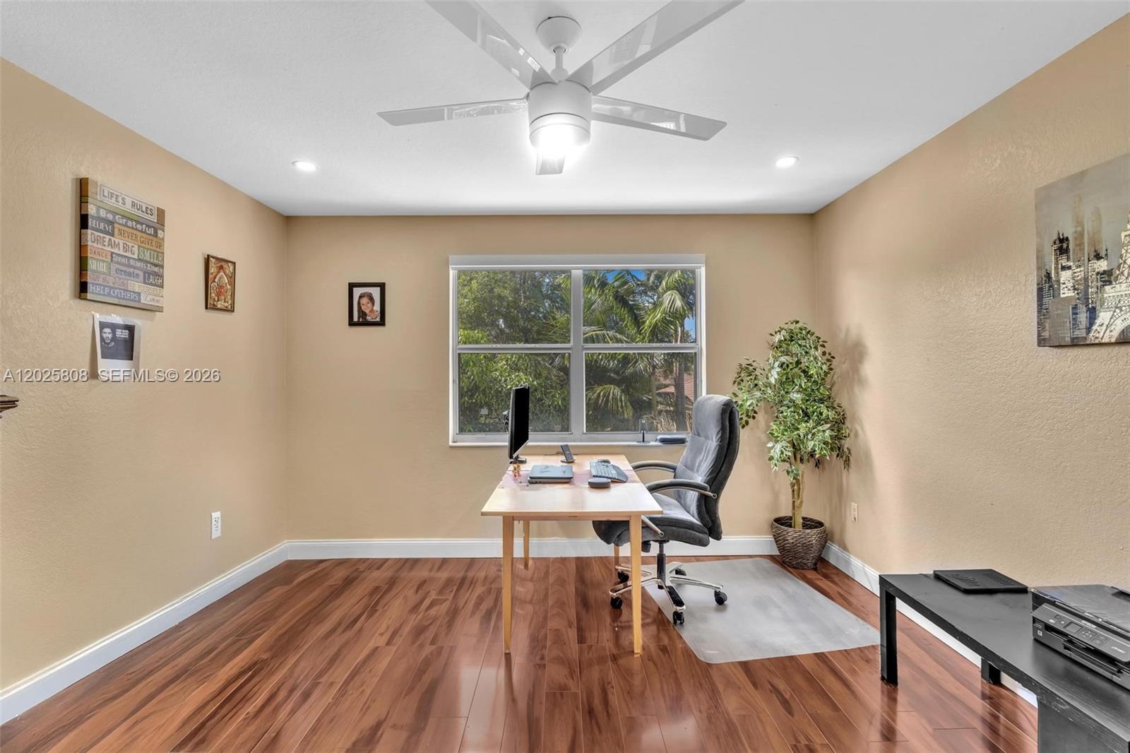 SAPPHIRE POINTE - DIAMOND - Residential Lease