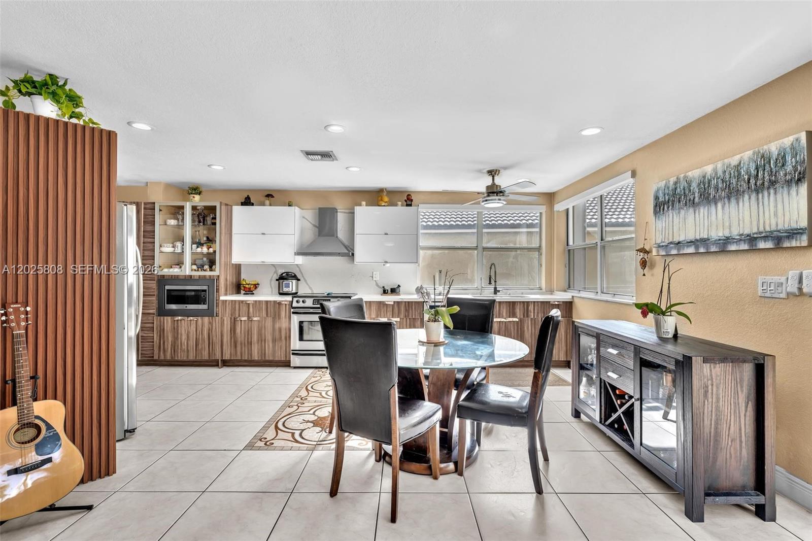 SAPPHIRE POINTE - DIAMOND - Residential Lease