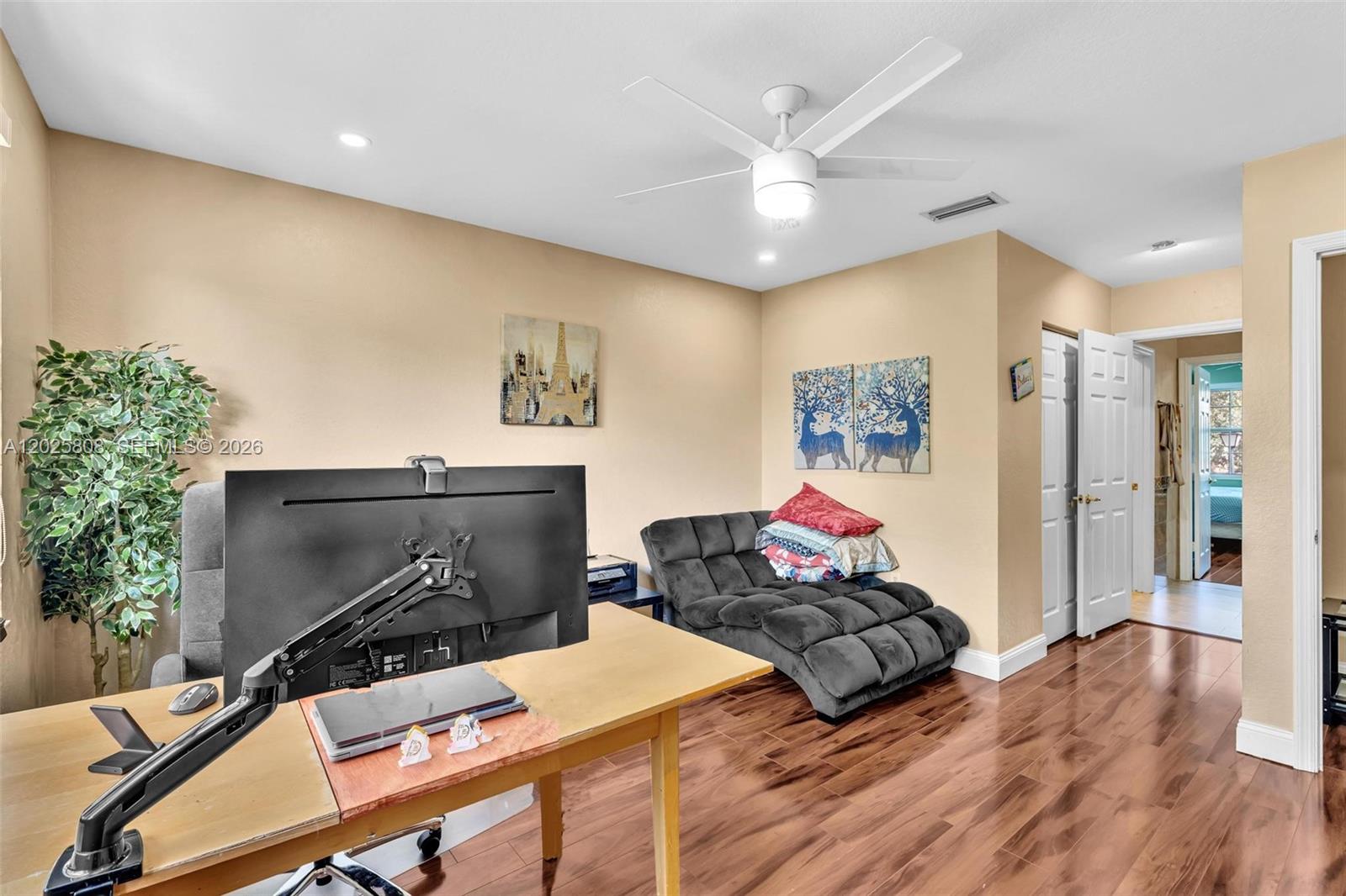 SAPPHIRE POINTE - DIAMOND - Residential Lease