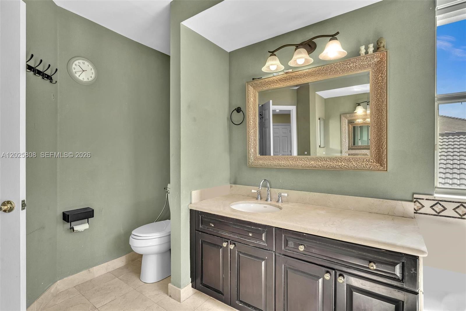 SAPPHIRE POINTE - DIAMOND - Residential Lease