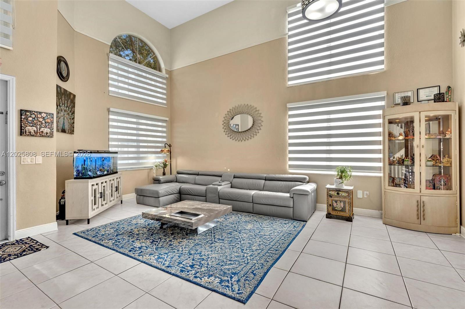 SAPPHIRE POINTE - DIAMOND - Residential Lease