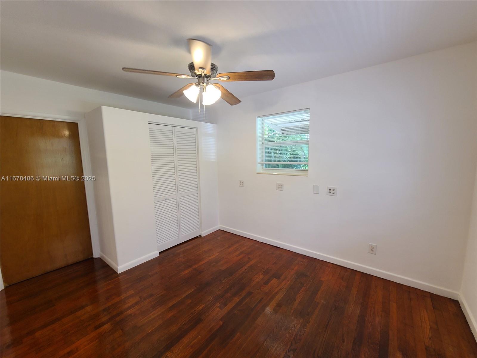 HOLLYWOOD COUNTRY ESTATES - Residential Lease
