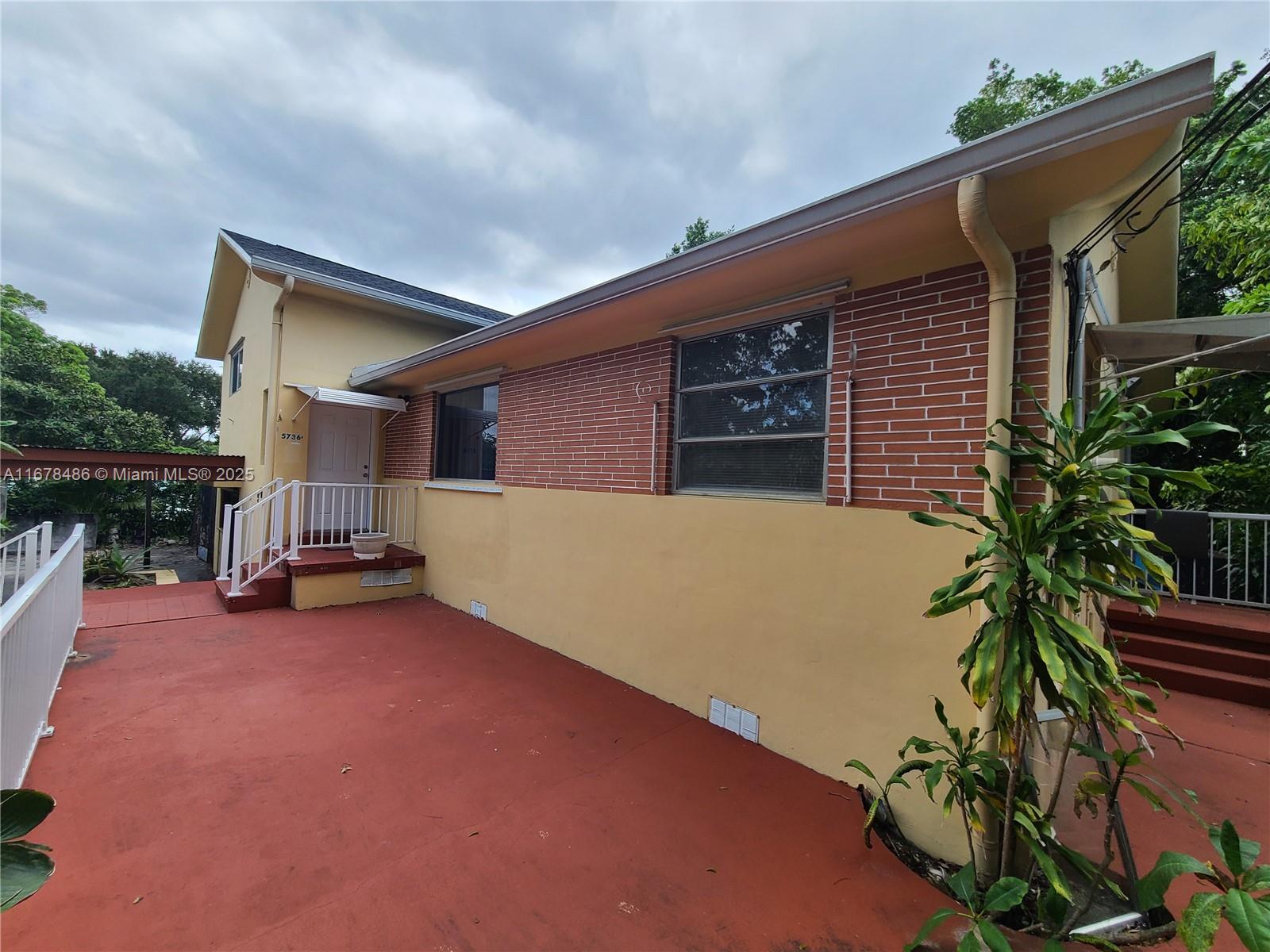 Beautiful 3 bed/2 bath home in a great location! This charming property features large bedrooms with tons of closet space, hardwood floors throughout, and ceiling fans in every room. Enjoy the outdoors in the huge fenced backyard or relax on the large front porch. Plenty of parking available and a spacious laundry room for added convenience. Located just minutes from the Hard Rock Casino, I-95, I-595, and the Turnpike, this home is perfectly situated for easy access to everything. Rapid approval available immediately, so don't miss out on this fantastic opportunity! Schedule your showing today.