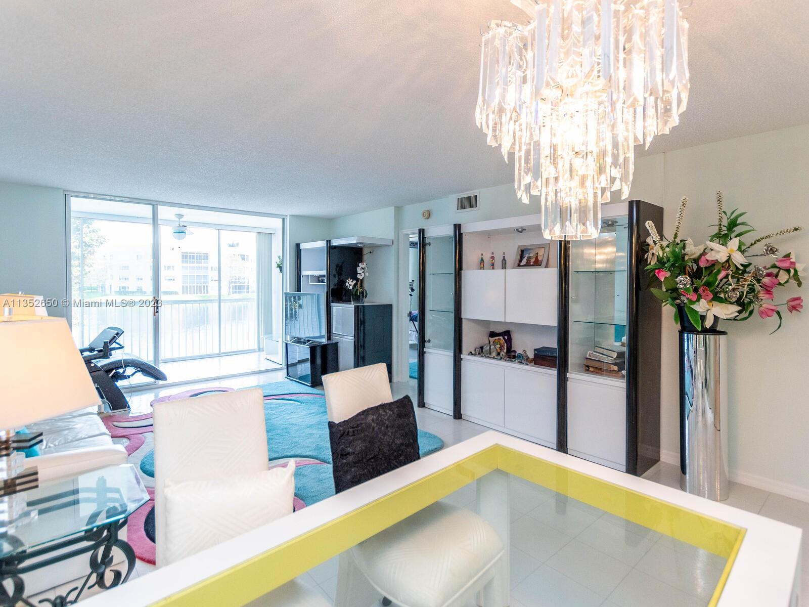 TRENT CONDOMINIUM E - Residential Lease