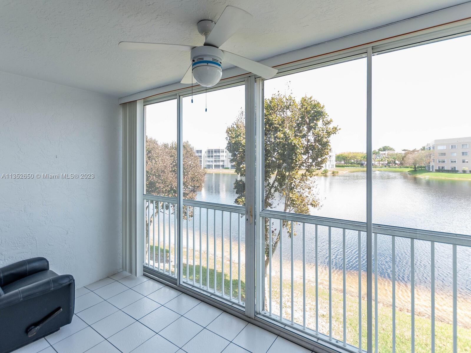 TRENT CONDOMINIUM E - Residential Lease