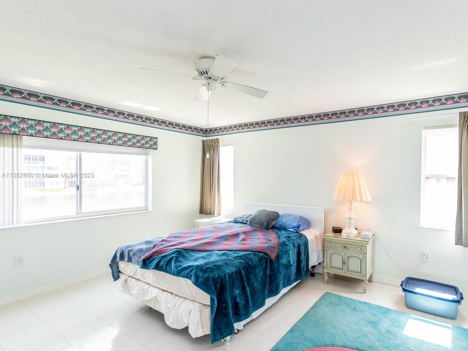 TRENT CONDOMINIUM E - Residential Lease