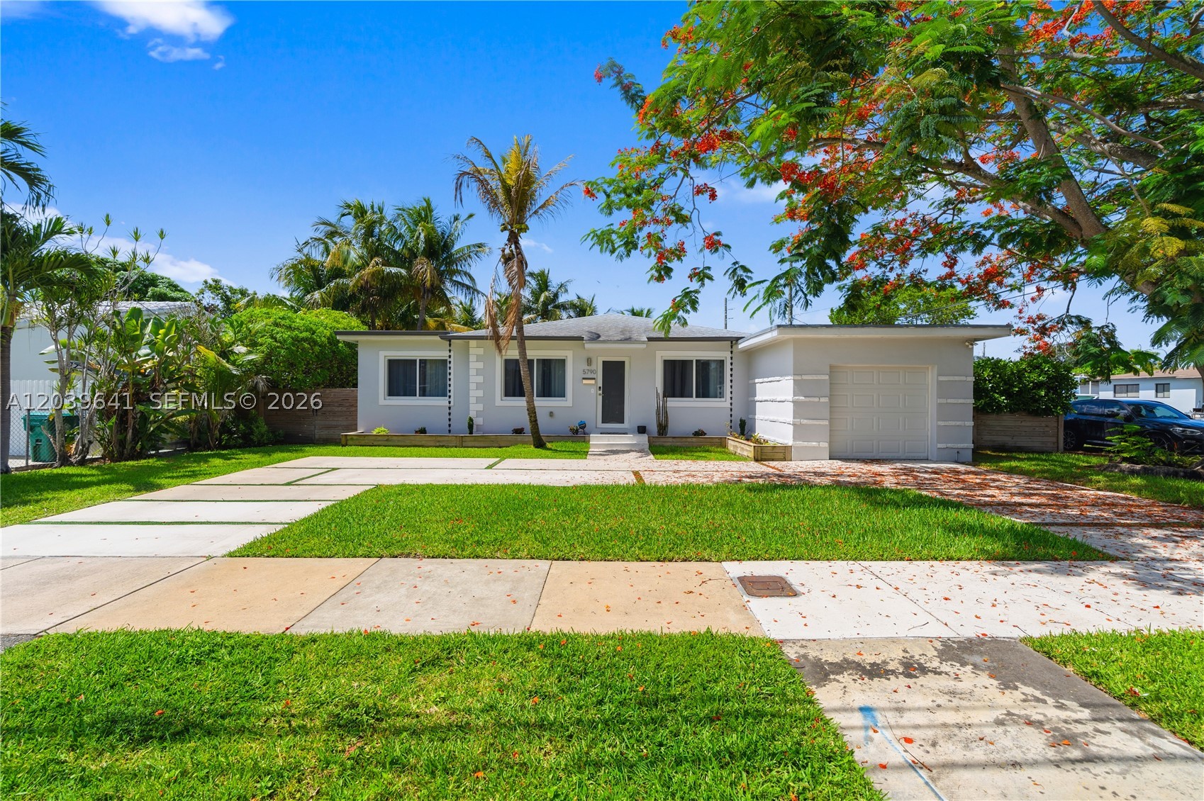 WESTLAWN-CORRECTED PLAT - Residential