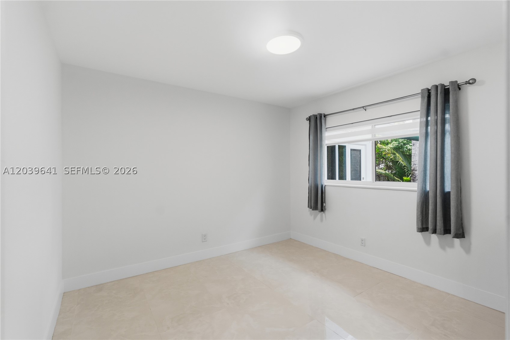 WESTLAWN-CORRECTED PLAT - Residential